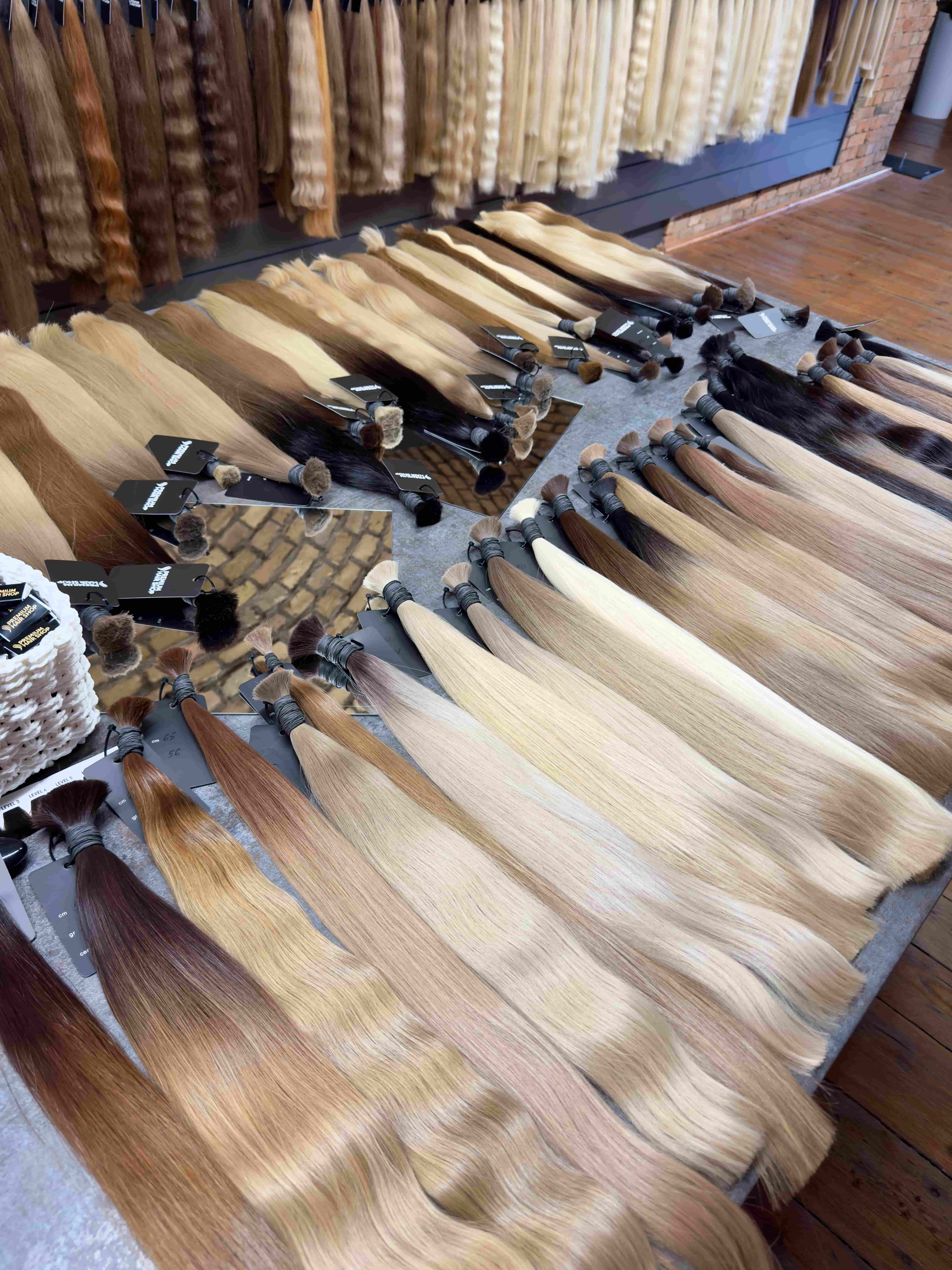 włosy premium Toruń – naturalne, miękkie pasma o najwyższej jakości