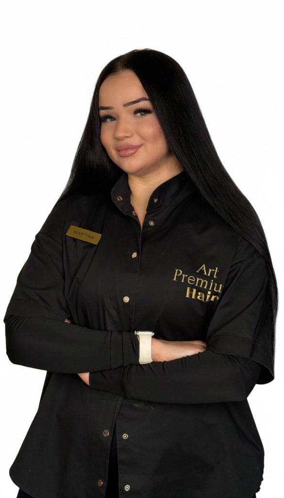 Martyna – specjalistka koloryzacji włosów Art Premium Hair
